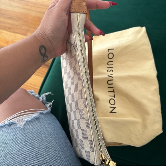 POCHETTE ACCESSOIRES Louis Vuitton in damier azur - Picture 8 of 13